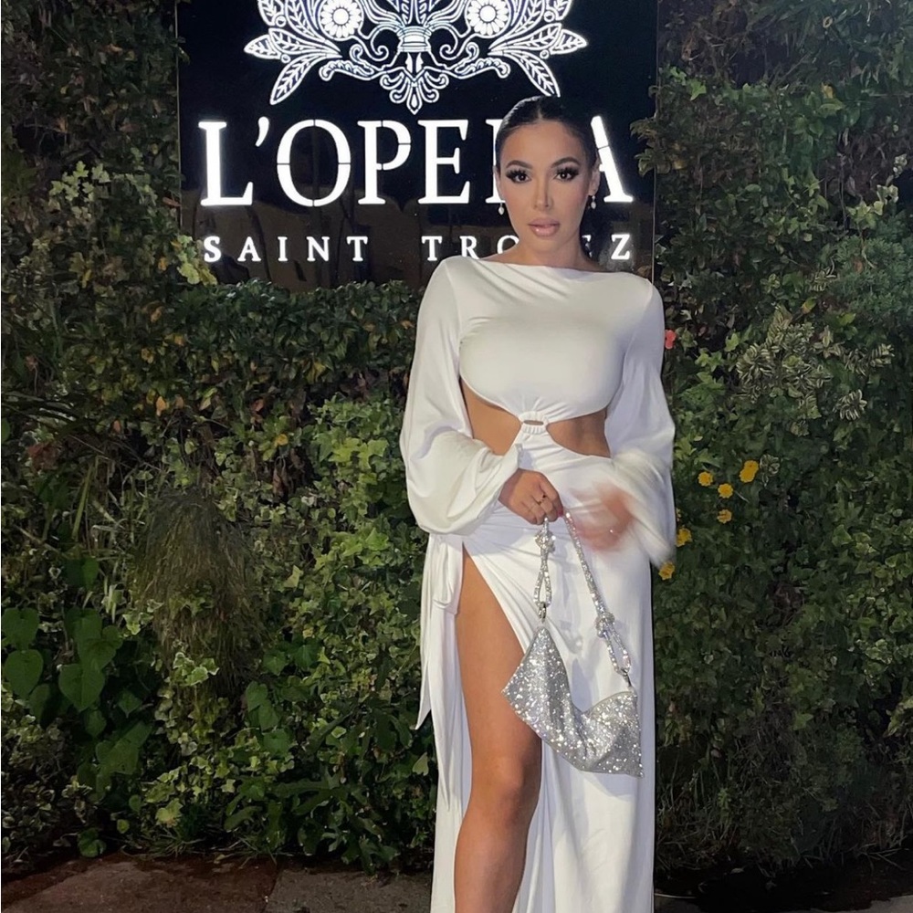 White gown backless size XS worn one time